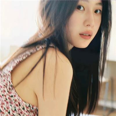 他的摩托车，她的岛